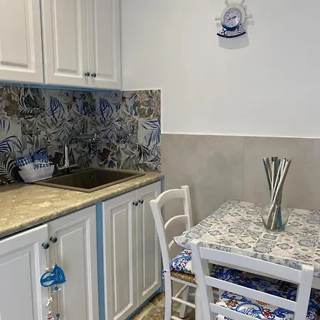 Sea Diamond Apartment *